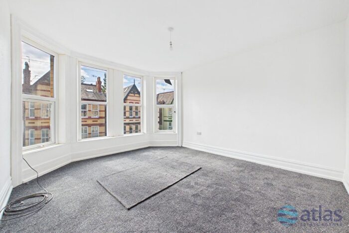 1 Bedroom Flat To Rent In Howard Drive, Aigburth, L19
