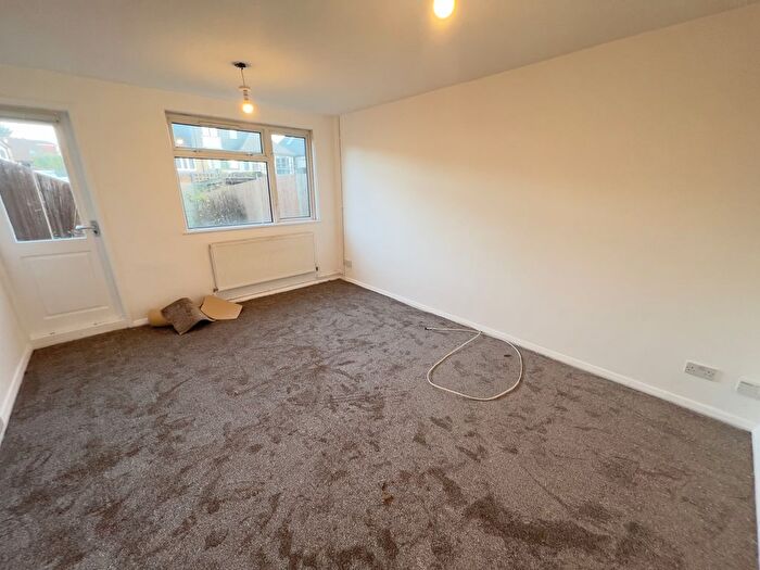 2 Bedroom Terraced House To Rent In Blandford Road, Southall, UB2