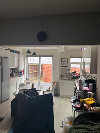 6 Bedroom Detached House To Rent In Radford Boulevard, Nottingham, NG7