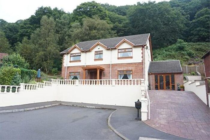 4 Bedroom Detached House For Sale In Cwm Darran Place, Bargoed, CF81