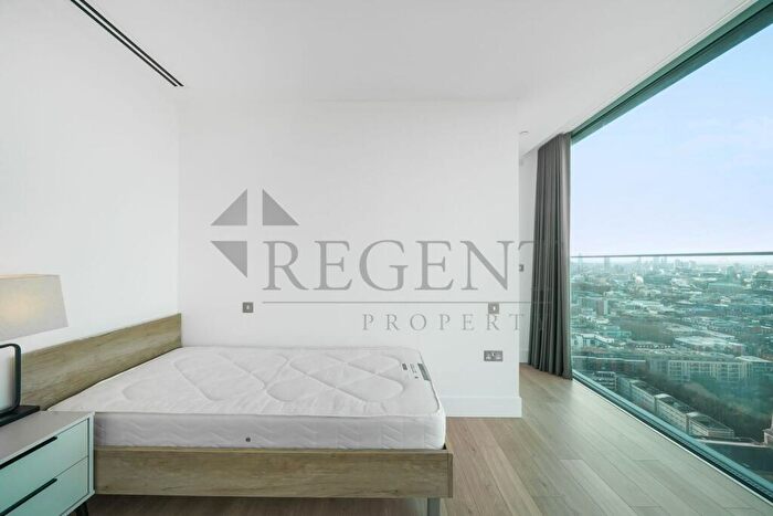 2 Bedroom Apartment For Sale In Carrara Tower, Bollinder Pl, City Rd, EC1V