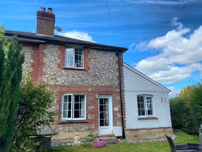 2 Bedroom End Of Terrace House To Rent In Yew Tree Cottages, Slines Oak Road, Woldingham, Surrey, CR3