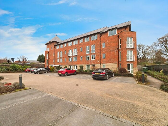 1 Bedroom Flat For Sale In Kedleston Close, Belper, DE56