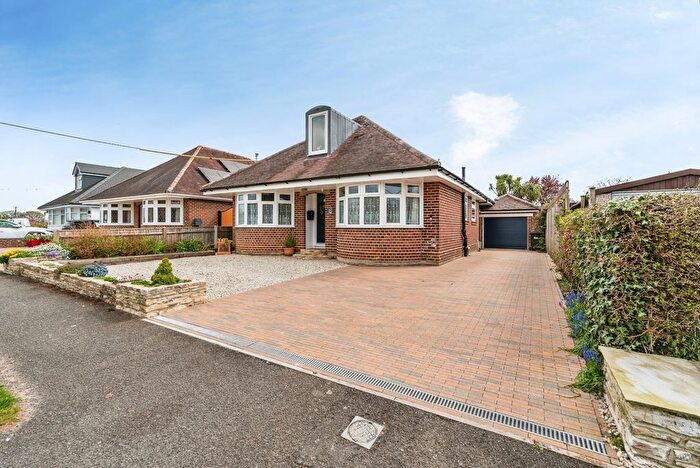 3 Bedroom Bungalow For Sale In Ashdene Road, Ashurst, Southampton, Hampshire, SO40
