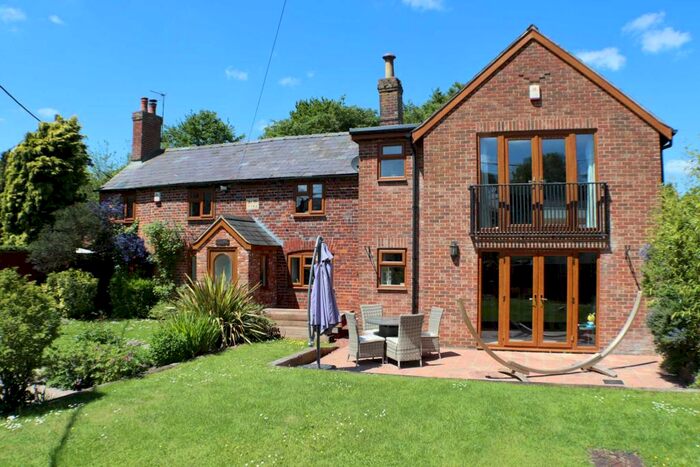 4 Bedroom Detached House For Sale In Bottom Lane, Ogbourne St George, SN8