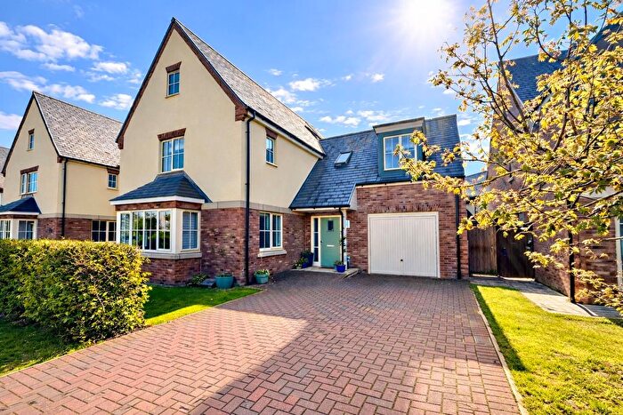 5 Bedroom Detached House For Sale In Well Field Way, Hankelow, Cheshire, CW3