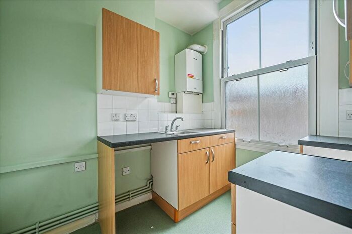 1 Bedroom Flat For Sale In Fernhead Road, London, W9