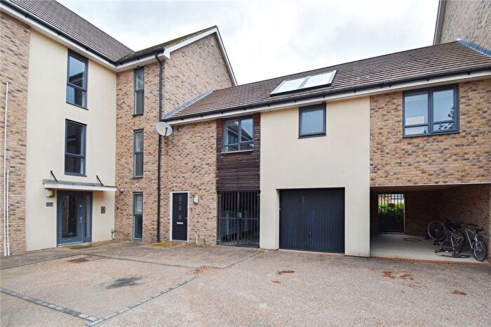 2 Bedroom Flat To Rent In Burlton Road, Cambridge, CB3