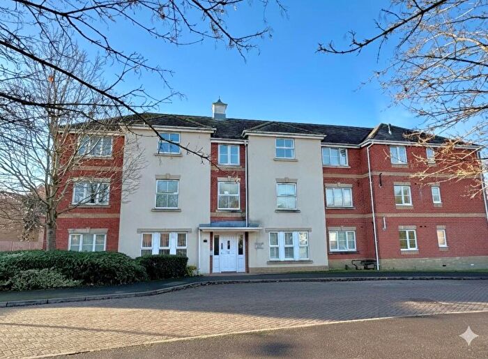 2 Bedroom Apartment For Sale In Kingswood Close, Whiteley, PO15