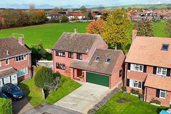 4 Bedroom Villa For Sale In Oakley, Oakley, Buckinghamshire, HP18