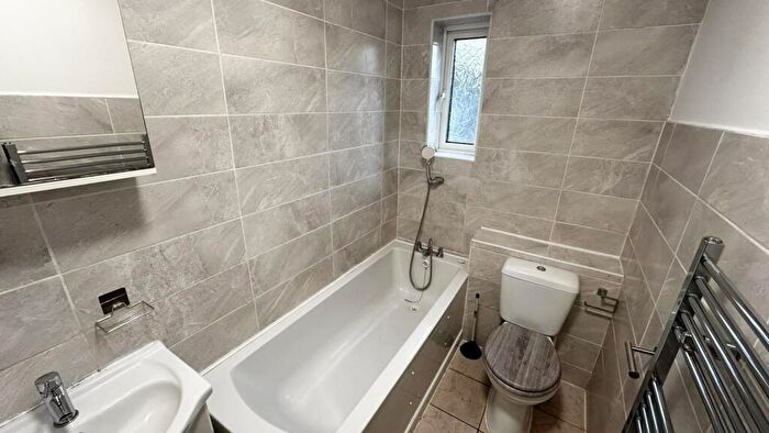 2 Bedroom House To Rent In Brinsworth Road, Catcliffe, Rotherham, S60