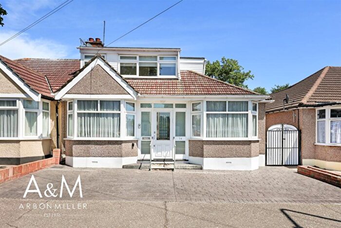 4 Bedroom Semi-Detached Bungalow For Sale In Greenleafe Drive, Barkingside, IG6
