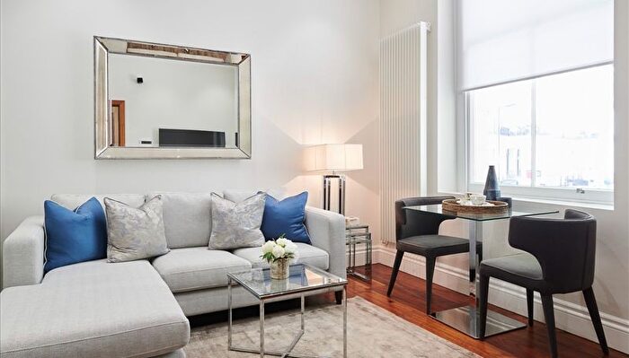 1 Bedroom Flat To Rent In Garden House, - Kensington Gardens Square, London, W2