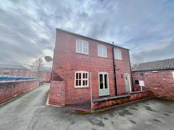 2 Bedroom Property To Rent In Queen Street, Louth, LN11