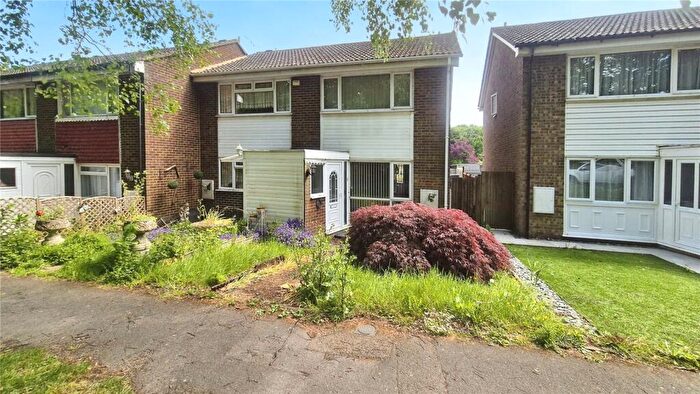 2 Bedroom End Of Terrace House For Sale In Badger Road, Chatham, Kent, ME5
