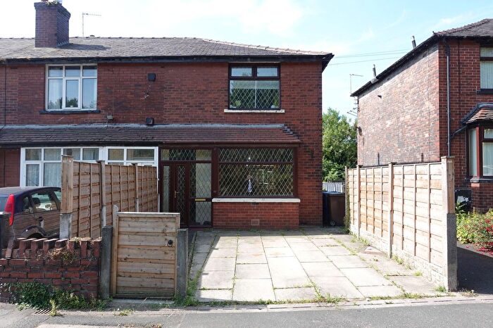 2 Bedroom Terraced House For Sale In Rochdale Road, Bury, BL9