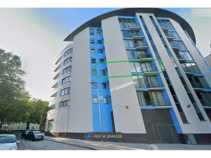 1 Bedroom Flat To Rent In Waverley House, Bristol, BS1