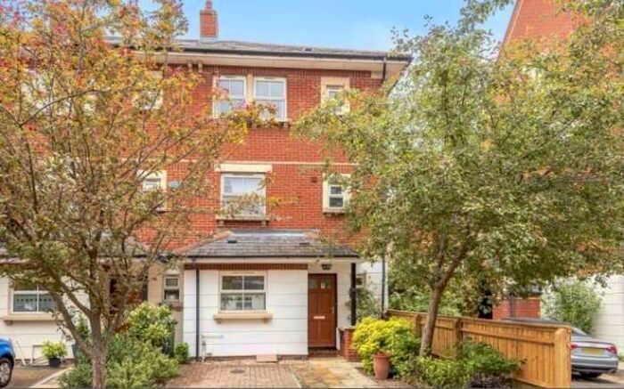 5 Bedroom Terraced House To Rent In Rickyard Close, Oxford, OX1