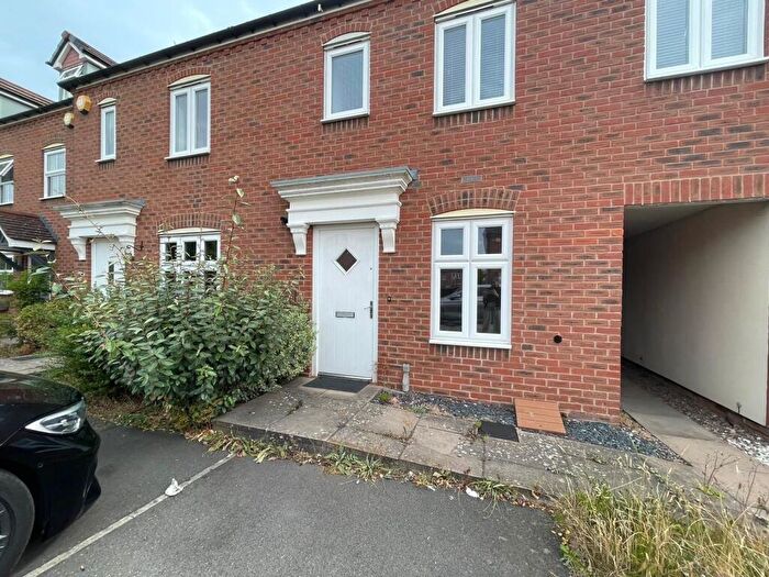 2 Bedroom House To Rent In Wharf Lane, Solihull, B91