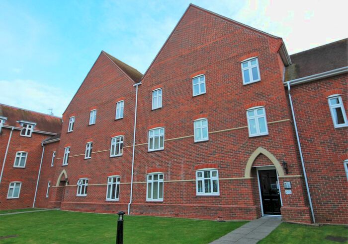2 Bedroom Flat To Rent In Walter Bigg Way, Wallingford, OX10