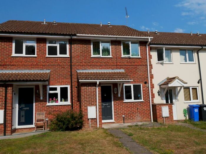 3 Bedroom Terraced House To Rent In Wheelers Hill, Hook, Hampshire, RG27