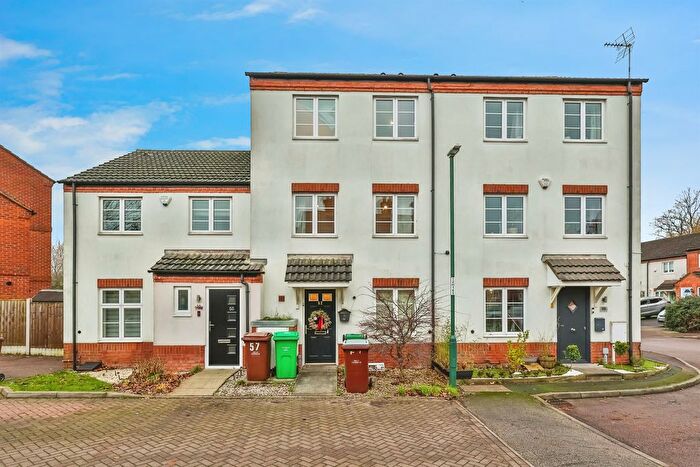 4 Bedroom End Terrace House For Sale In Highbury Avenue, Nottingham, NG6