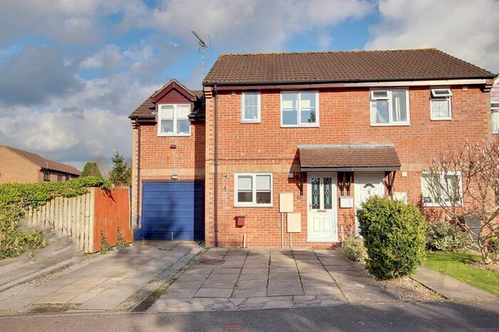 3 Bedroom Semi-Detached House To Rent In Pintail Way, Westbury, BA13