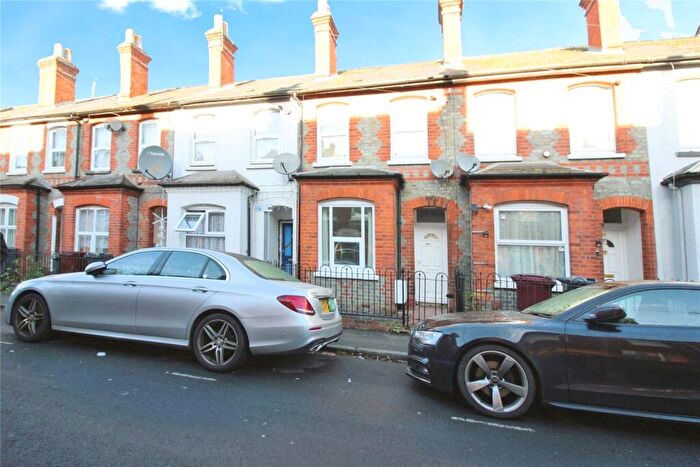 3 Bedroom Terraced House To Rent In Essex Street, Reading, RG2