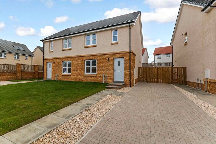 3 Bedroom Semi Detached House For Sale In Raw Holdings East Calder, East Calder, Livingston, West Lothian, EH53