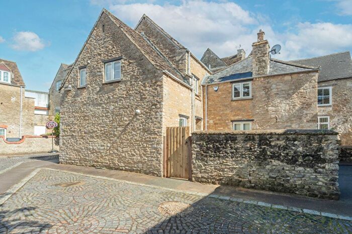 3 Bedroom Cottage For Sale In Old Brewery Lane, Tetbury Town Centre, GL8