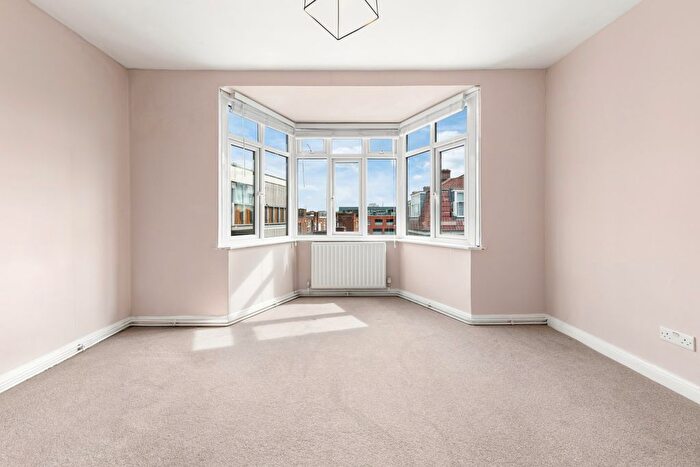 1 Bedroom Flat To Rent In Tudor Grove, E9