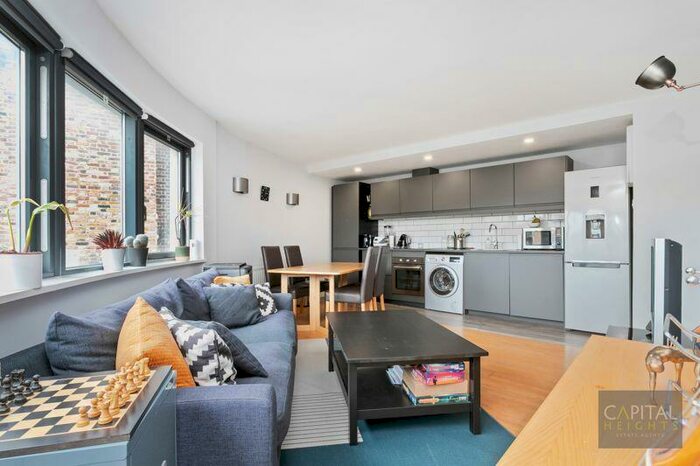 2 Bedroom Apartment To Rent In The Chronos Building, Mile End Road, London, E1