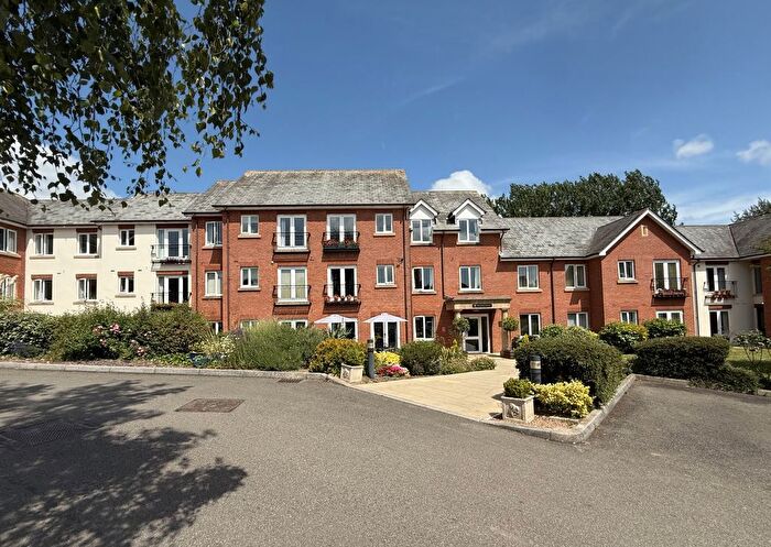 2 Bedroom Flat For Sale In Pegasus Court, Heavitree, EX1