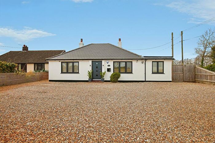 3 Bedroom Detached Bungalow For Sale In Lopham Road, Kenninghall, Norwich, NR16