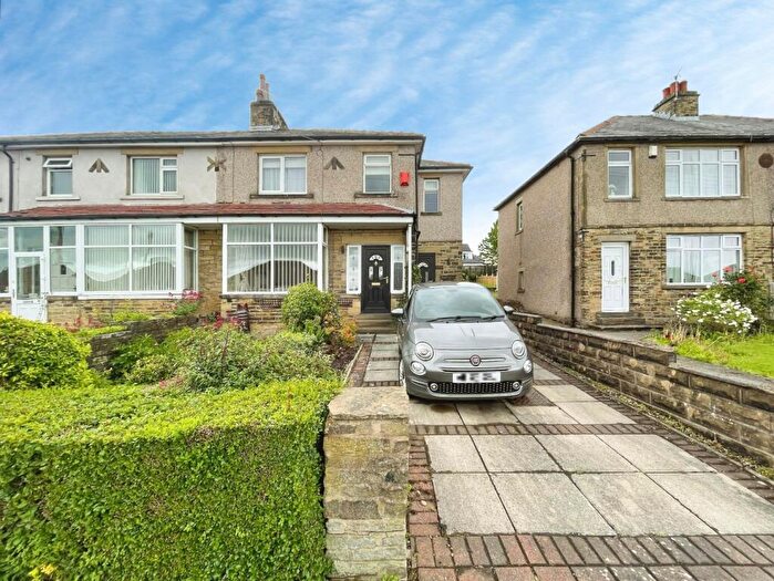 4 Bedroom Semi-Detached House For Sale In Westfield Lane Shipley, BD18