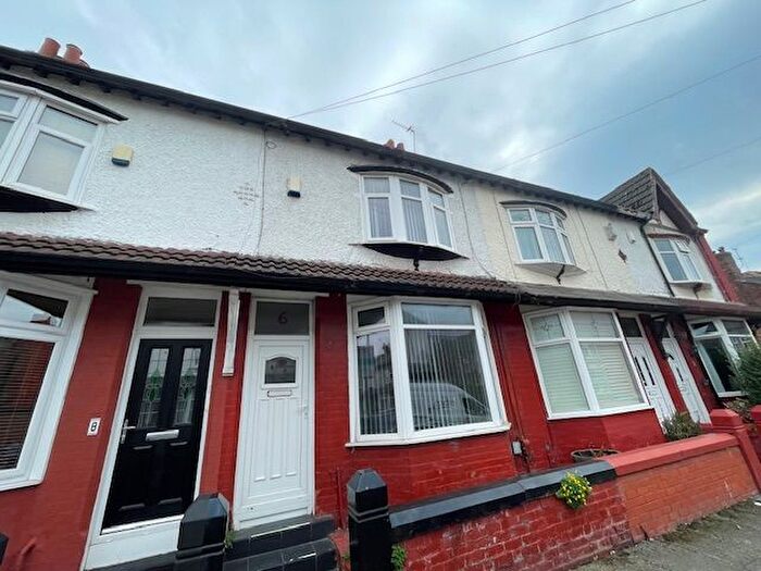 3 Bedroom Semi-Detached House To Rent In Herondale Road, Liverpool, L18