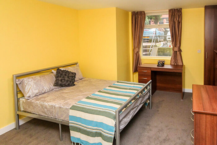 1 Bedroom House To Rent In Ash Grove, Leeds, LS6