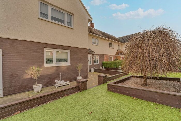 3 Bedroom Semi-Detached House For Sale In Forbes Road, Rosyth, Dunfermline, KY11