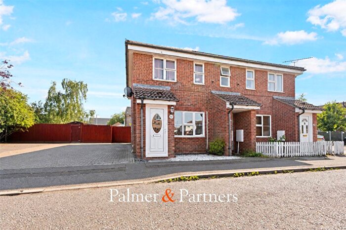 1 Bedroom Flat For Sale In Maypole Green Road, Shrub End, Colchester, Essex, CO2