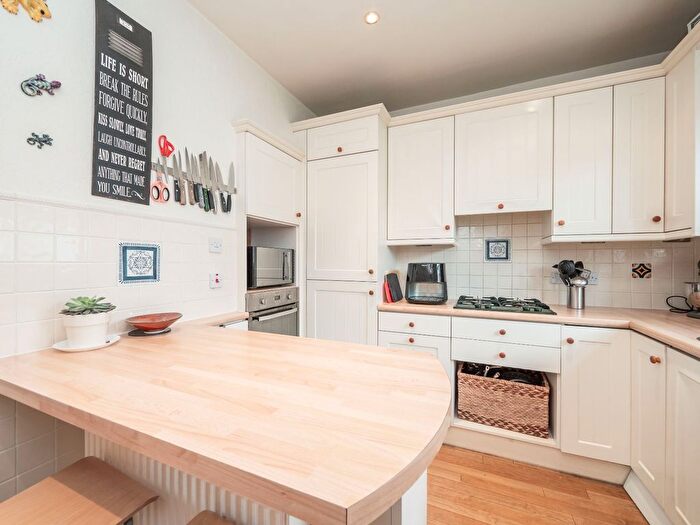 2 Bedroom Flat For Sale In Gordon Terrace, The Inch, Edinburgh, EH16