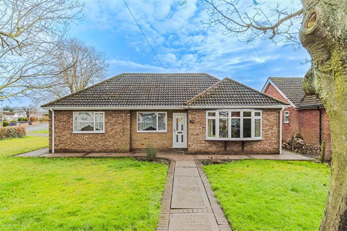 3 Bedroom Detached Bungalow For Sale In Tee Lane, Burton-Upon-Stather, DN15