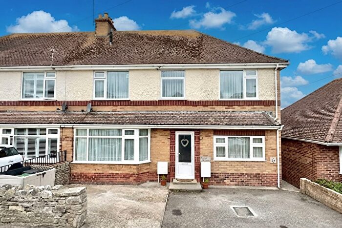 4 Bedroom Semi-Detached House For Sale In Hendrie Close, Swanage, BH19