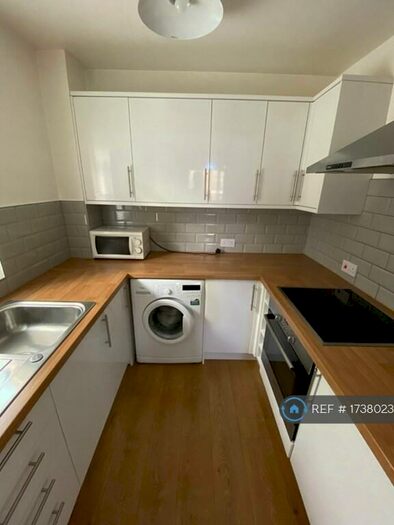1 Bedroom Flat To Rent In Harton Lodge, London, SE8
