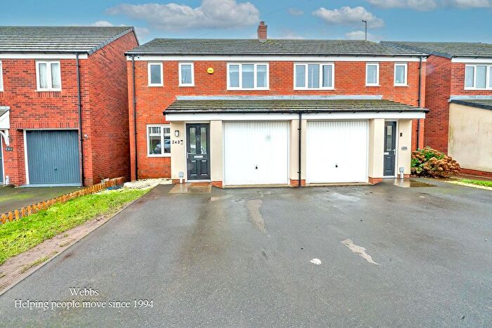 3 Bedroom Semi Detached House For Sale In Greenheath Road, Hednesford, Cannock, WS12