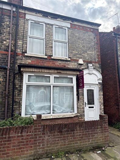 3 Bedroom End Of Terrace House For Sale In Manvers Street, Hull, HU5