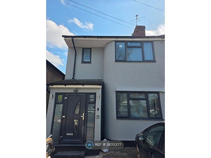 6 Bedroom Semi Detached House To Rent In Field End Road, Ruislip, HA4