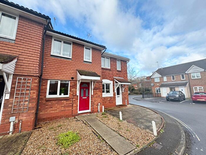 2 Bedroom Property To Rent In Flaxfield Court, Basingstoke, RG21