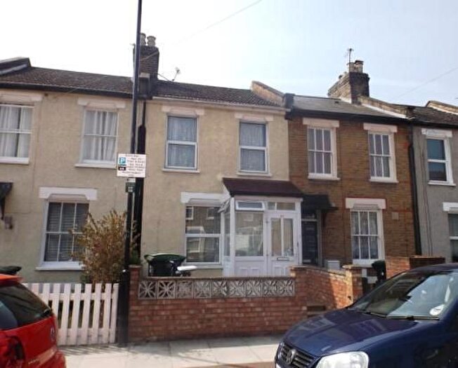 2 Bedroom Property To Rent In Halefield Road, London, N17