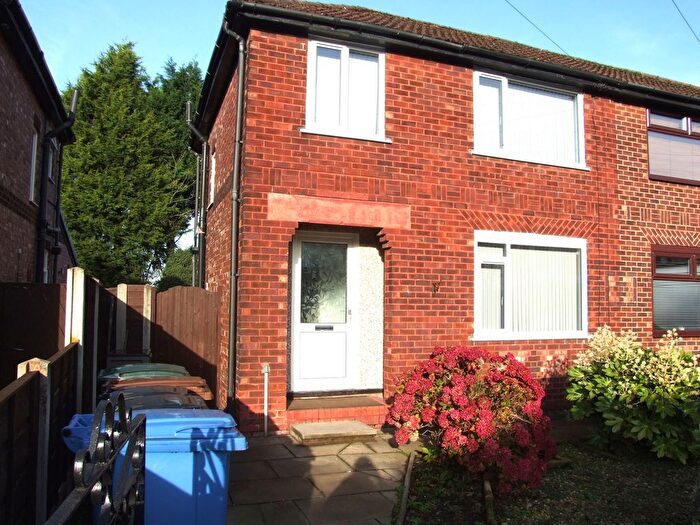 2 Bedroom Semi Detached House To Rent In Newlyn Drive, Bredbury, SK6