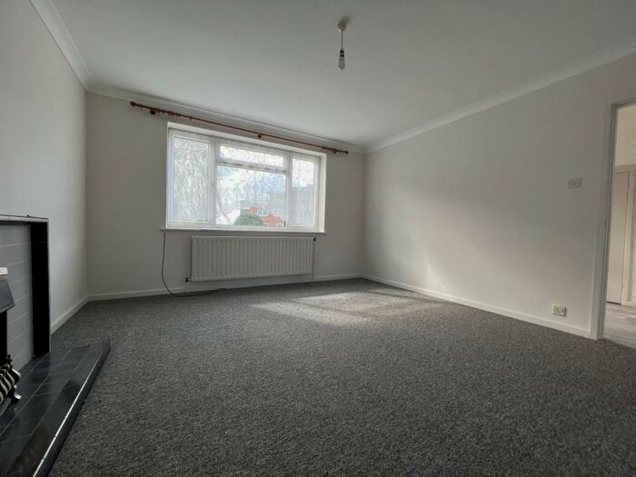 3 Bedroom House To Rent In The Ridgeway, Ware, SG12